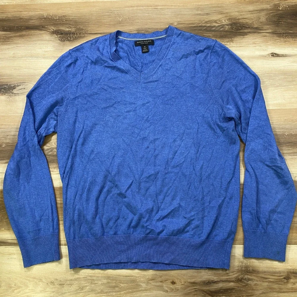 Banana Republic V-Neck Sweater Men M Silk Cashmere Blend Classic Blue Minimalist